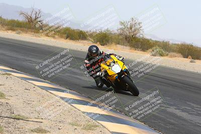 media/Apr-10-2022-SoCal Trackdays (Sun) [[f104b12566]]/Turn 3 Inside (1150am)/